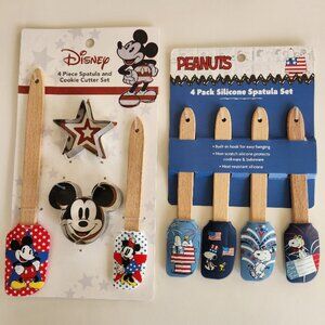 New Disney Mickey Mouse 4-pc Spatula & Cookie Cutter Set, Snoopy 4-pk Spatula